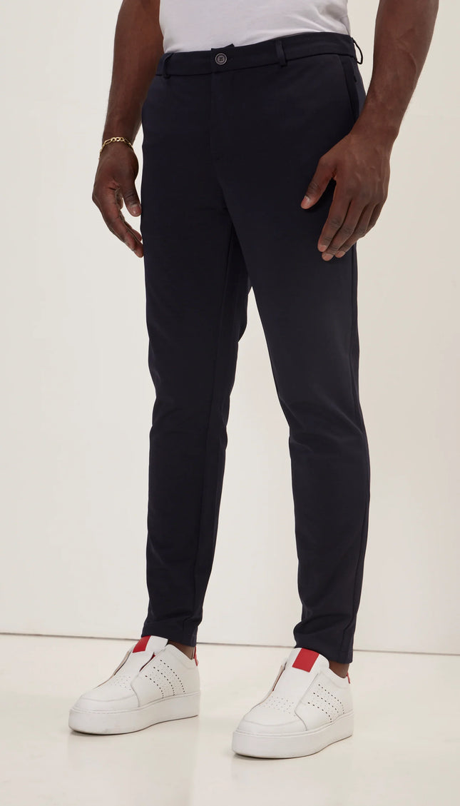 Tapered No-Wrinkle Tech Pants - Navy