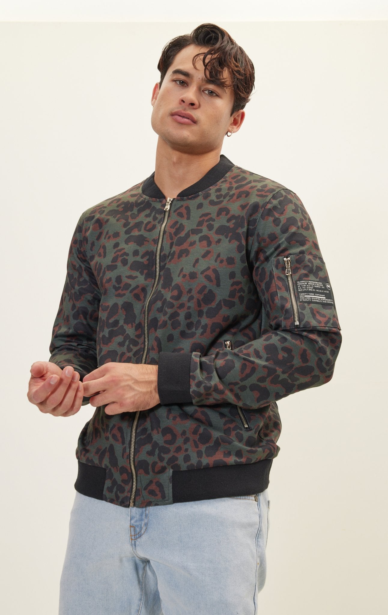 Abstract Bomber - Leopard - Ron Tomson