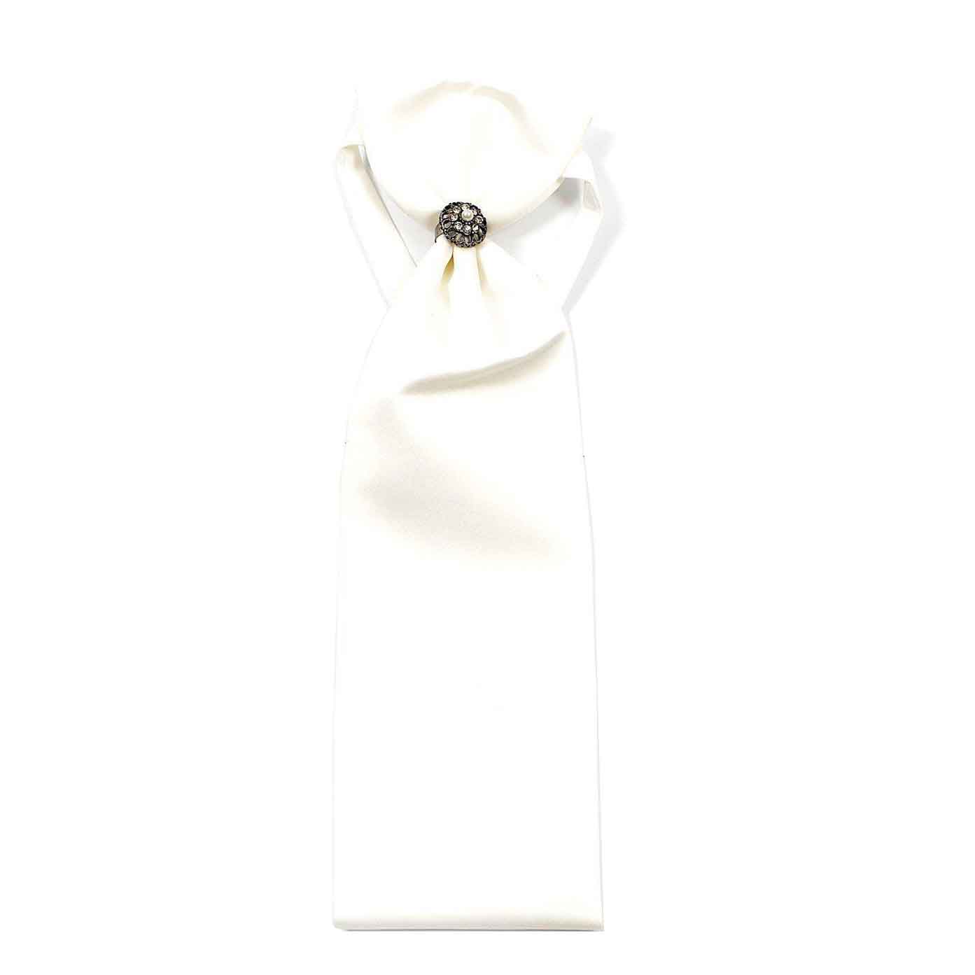 Ascot Tie With Jewel Ring - White - Ron Tomson
