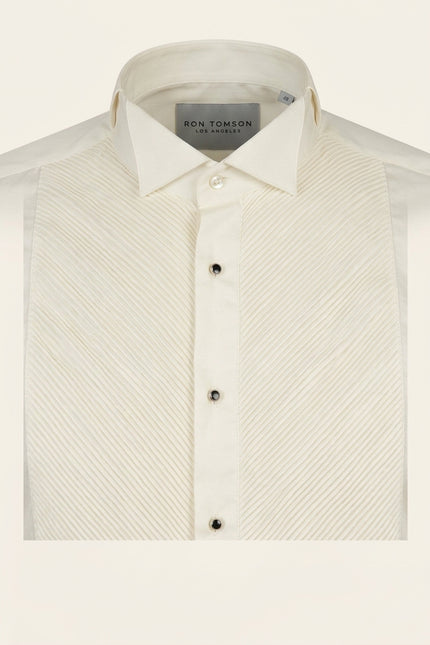 Diagonal Pleated Wing Tip Collar Shirt - Beige - Detail