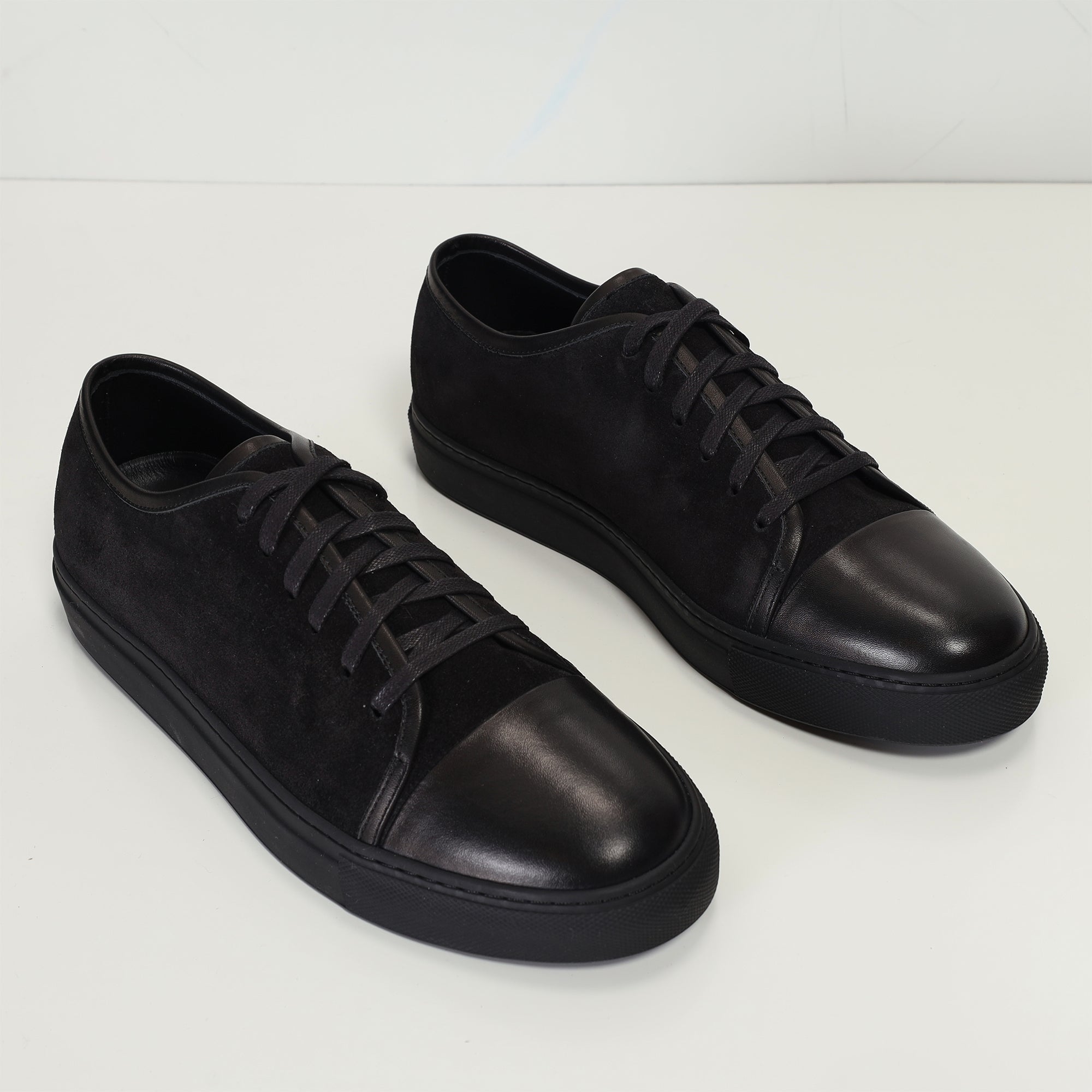 Leather and Suede Court Sneakers - Black Black - Ron Tomson