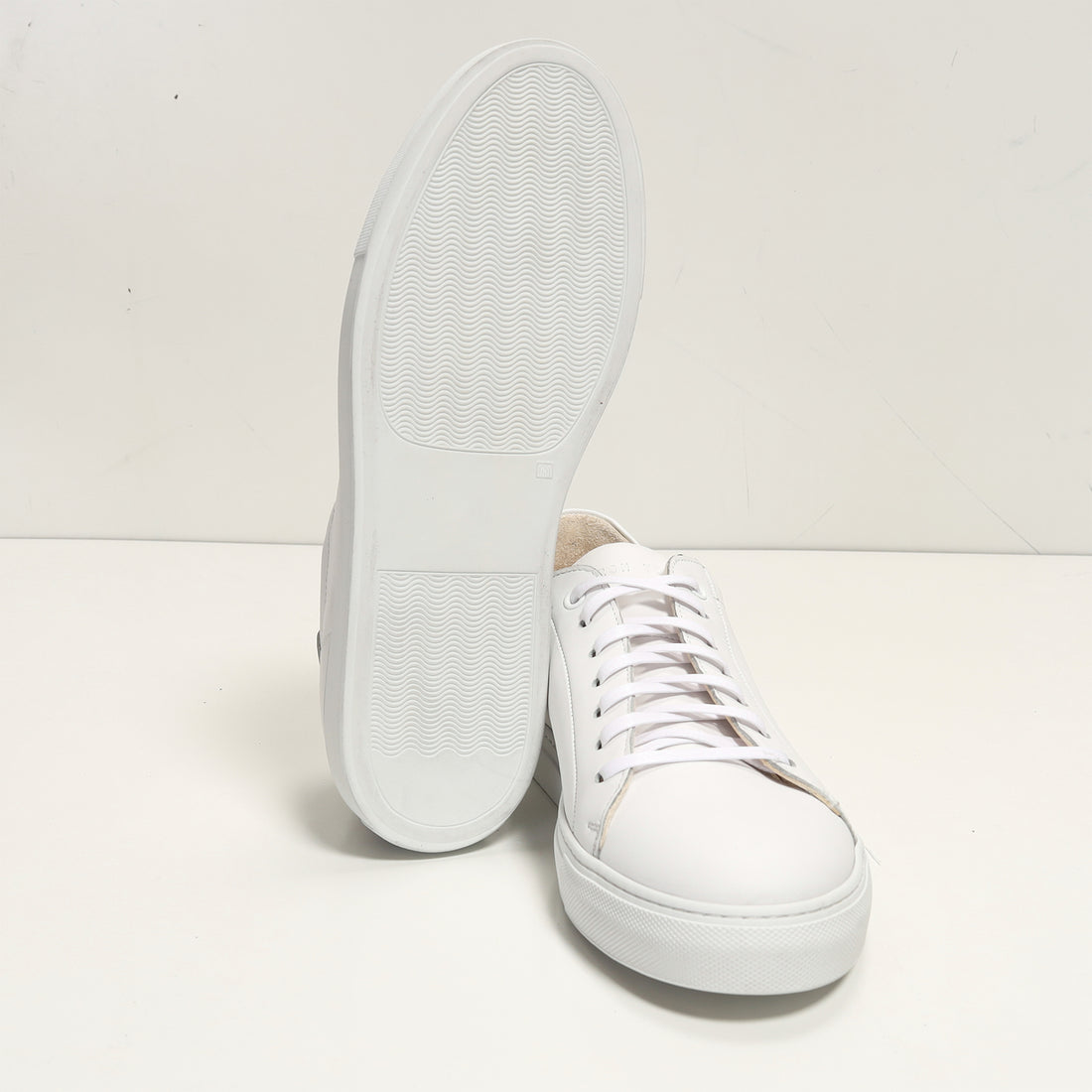 Court Sneakers - WEISS