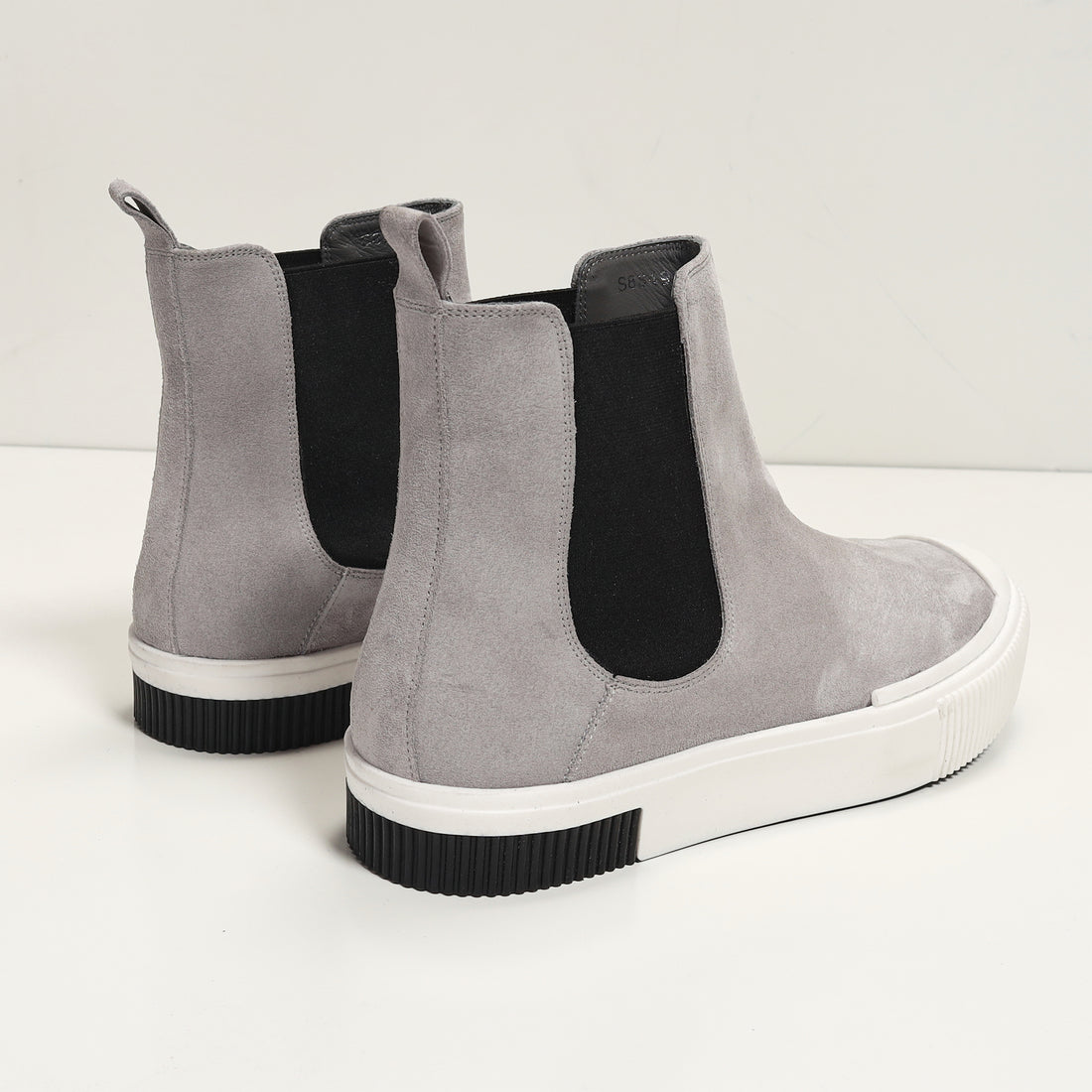 The King Suede Leather and Rubber Sole Chelsea Boots - Grey