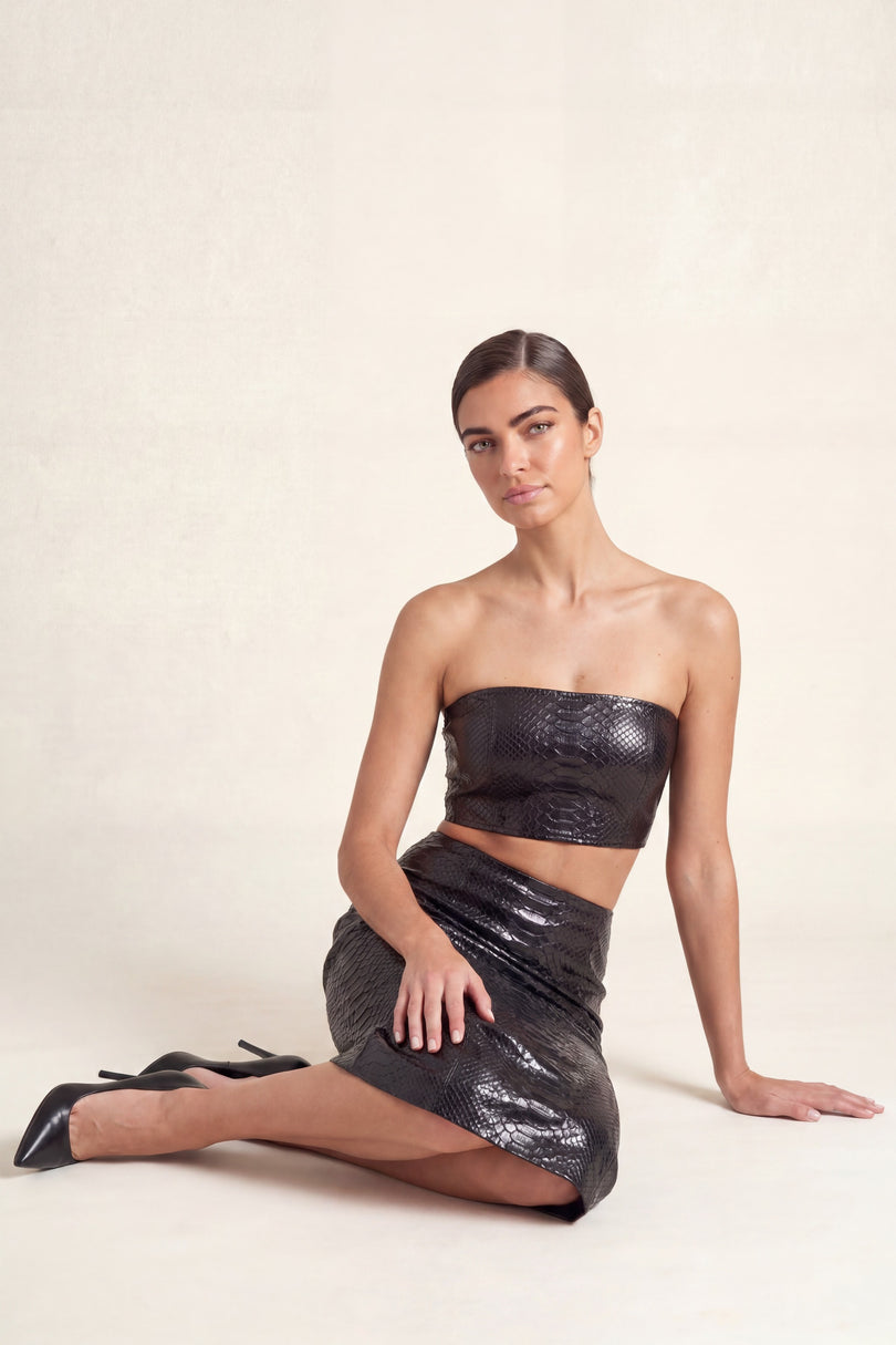 Snakeskin Leather Pencil Skirt - Black - seated