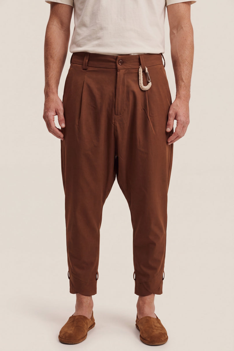 Single-Pleat Harem Casual Pants - Brown