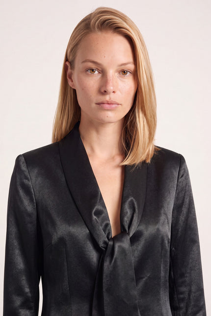 Sateen Shawl Detail Blazer - Black - macro view