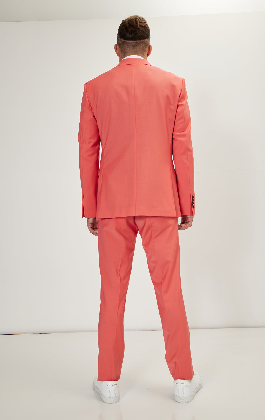N° R206 SUPER 120S MERINO WOOL DOUBLE BREASTED SUIT - SALMON