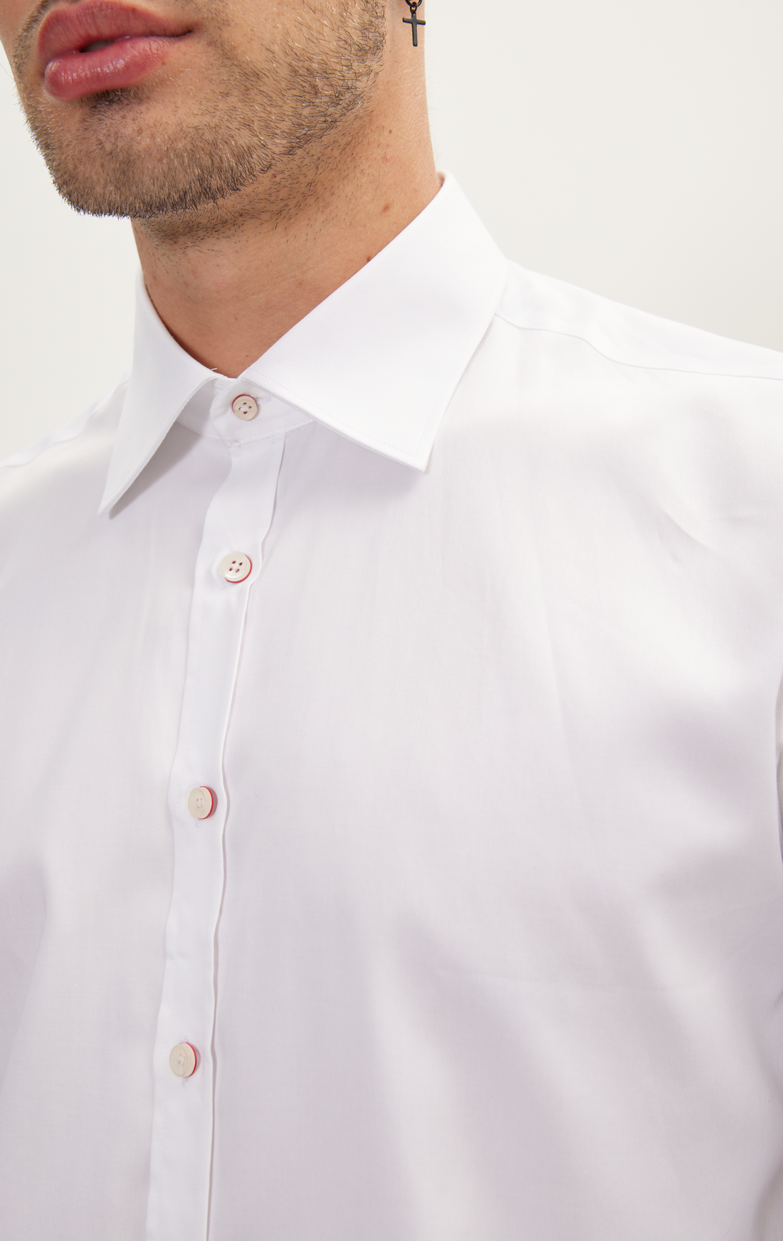 N° 4679 PURE COTTON CONTRAST BUTTON DRESS SHIRT - WHITE RED ACCENTS