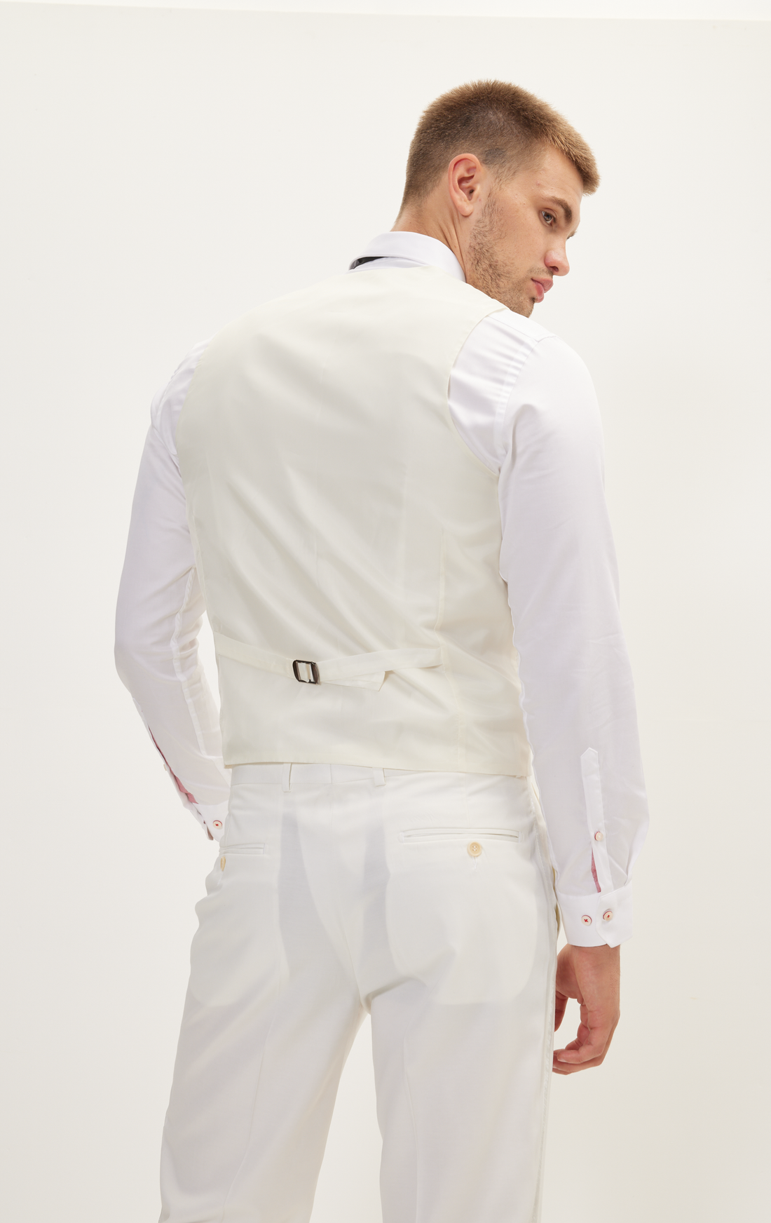 N° R165 DOUBLE BREASTED U-SHAPED VEST - WHITE
