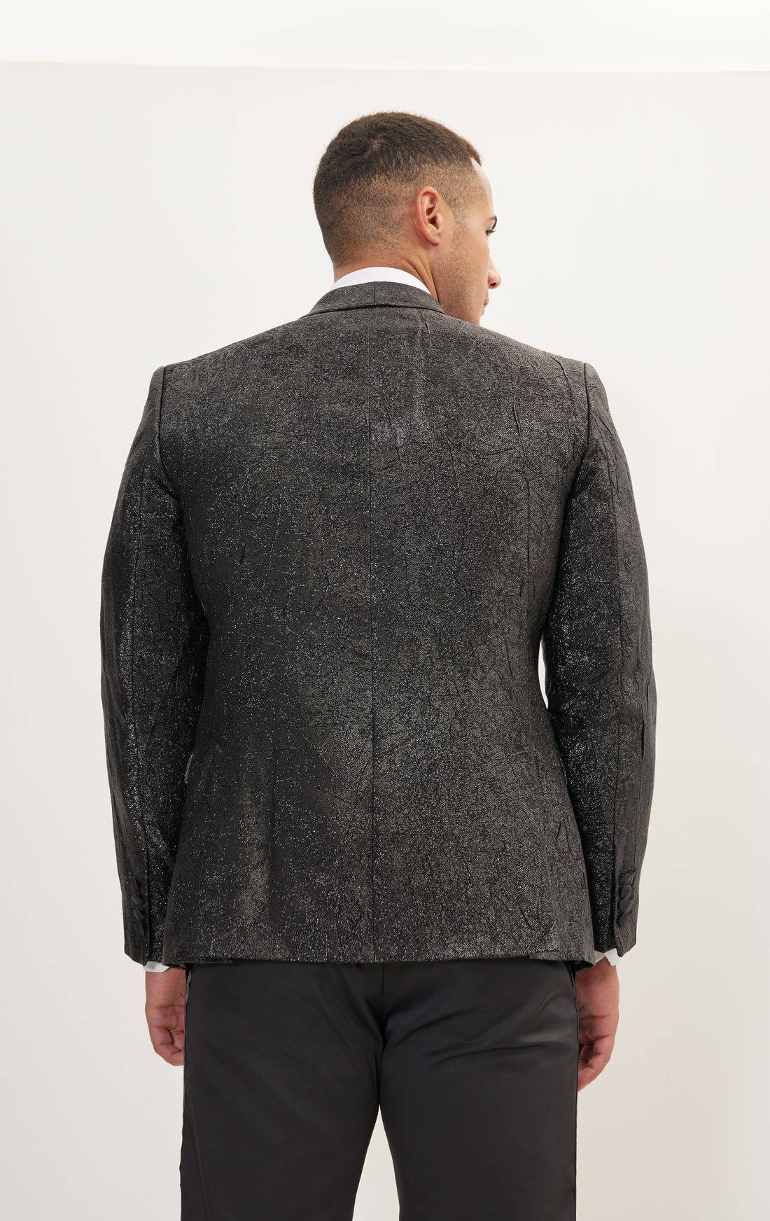 N° RZ117 Crack Texture Pleated Metallic Tuxedo Jacket - BLACK