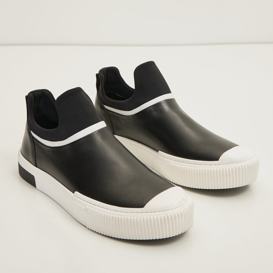 N° D2166T ''THE KING'' LEATHER SKATE SLIP ONS - NEOPRENE AND LEATHER BLACK
