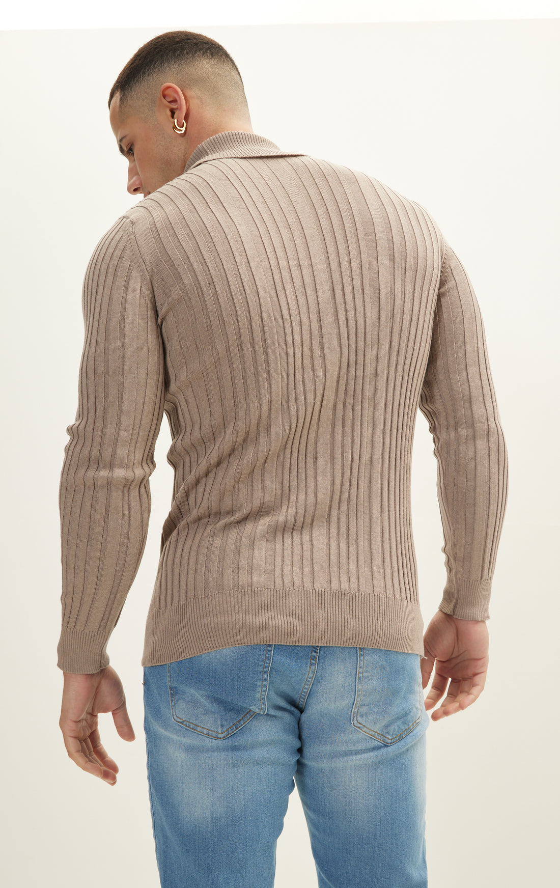 Ребристый свитер с круглым вырезом - Vizon