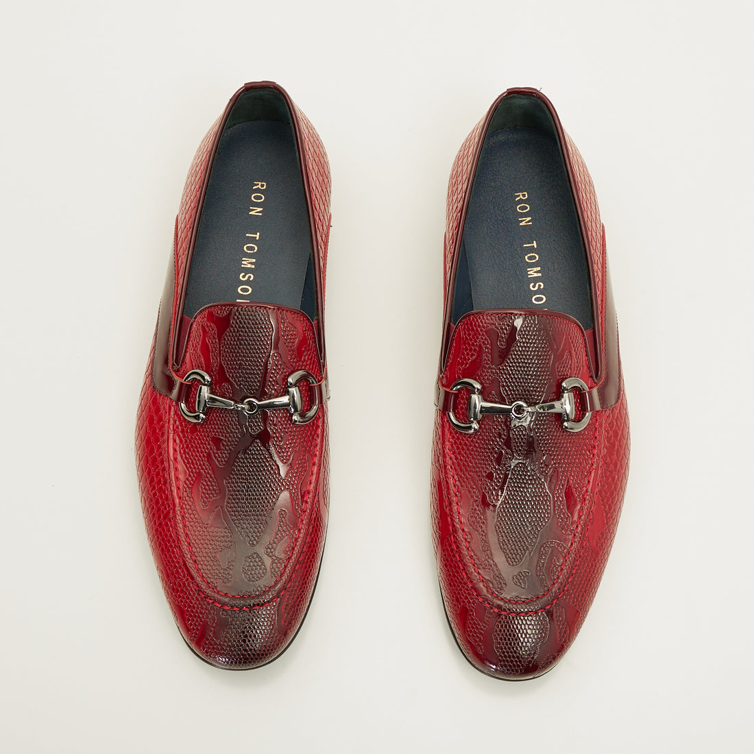 N° C9013X SNAKE EMBOSSED LEATHER AND SILVER METAL BIT LOAFER - VALENTINE RED