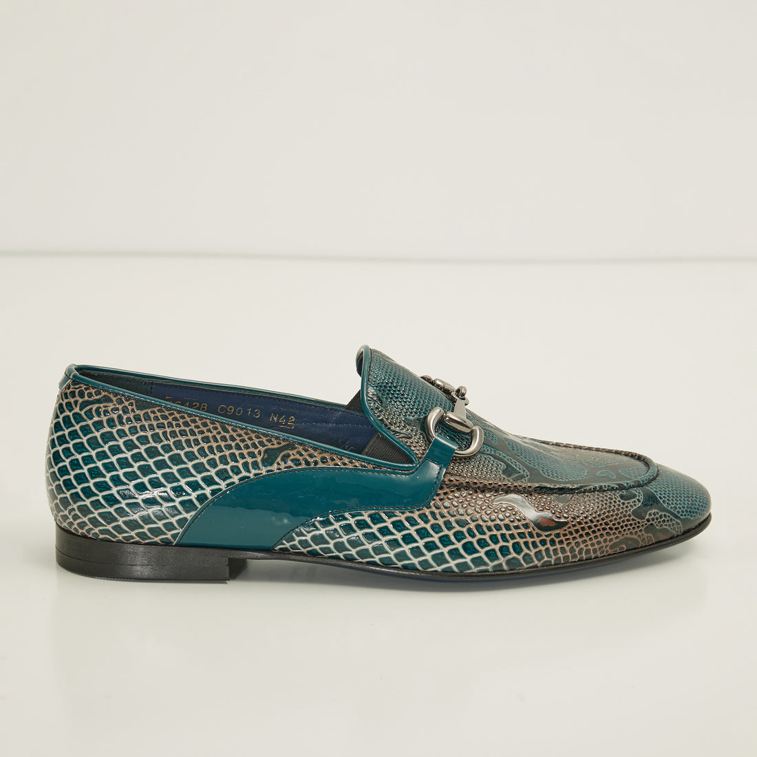 N° C9013X SNAKE EMBOSSED LEATHER AND SILVER METAL BIT LOAFER  - GREEN BEIGE